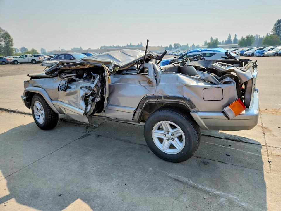 63909606 :رقم المزاد ، 1J4FT68S5YL231233 vin ، 2000 Jeep Cherokee مزاد بيع