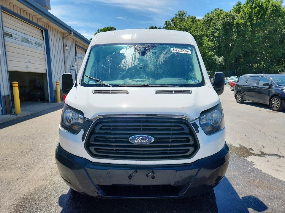 2017 Ford Transit მანქანა იყიდება აუქციონზე, vin: 1FTYR2CM8HKB19997, აუქციონის ნომერი: 63536636