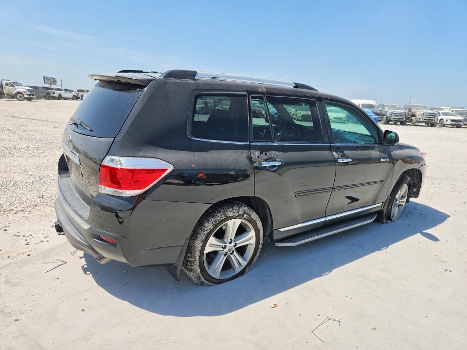 2013 Toyota Highlander მანქანა იყიდება აუქციონზე, vin: 5TDYK3EH8DS133735, აუქციონის ნომერი: 65998916