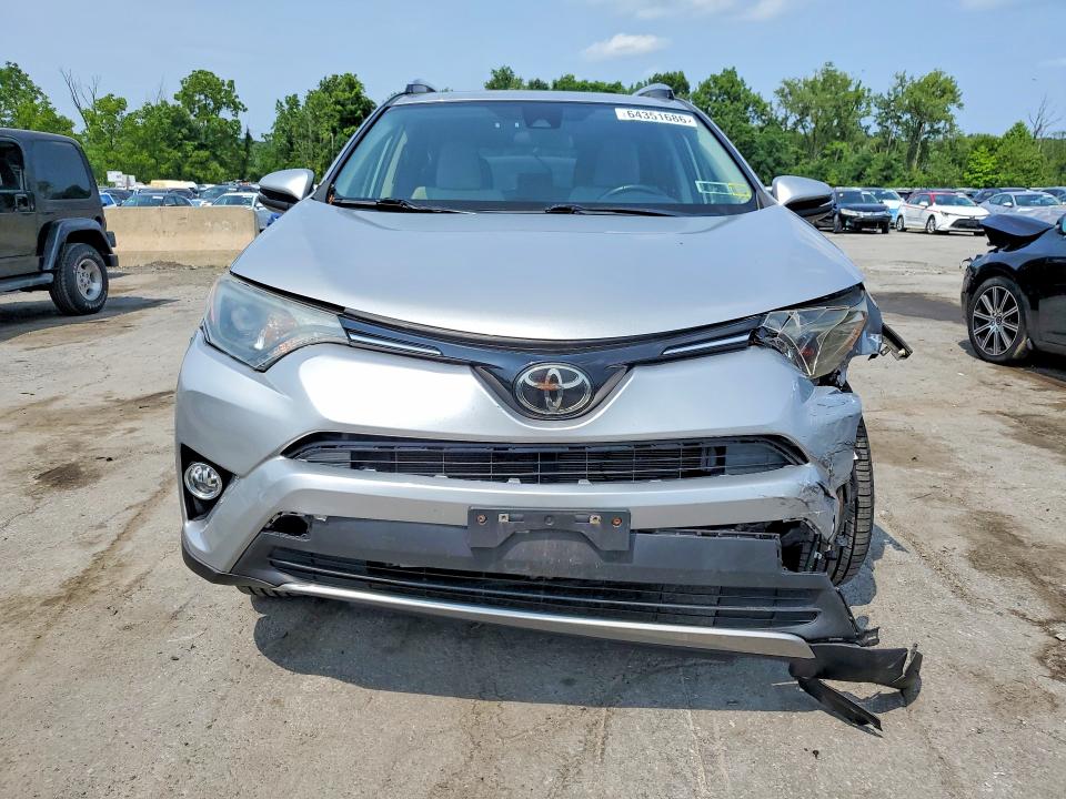 Aukcja sprzedaży 2018 Toyota Rav4, vin: JTMRFREV1JJ188182, numer aukcji: 64351686