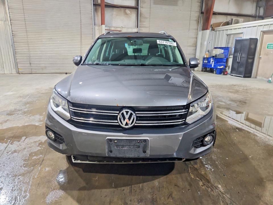 63710106 :رقم المزاد ، WVGBV3AX4DW612515 vin ، 2013 Volkswagen Tiguan مزاد بيع