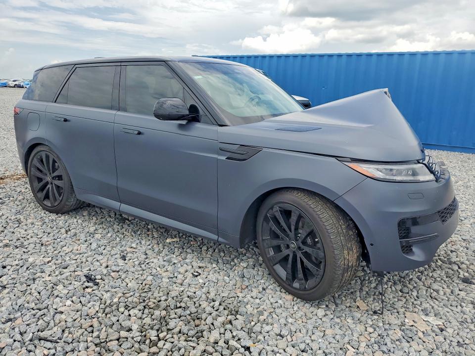 Продажа на аукционе авто 2024 Land Rover Range Rover Sport, vin: SAL1L9FU8RA420440, номер лота: 63925636