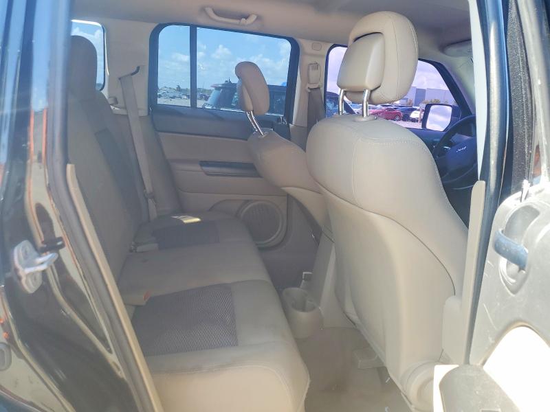 67126276 :رقم المزاد ، 1J4NT2GB3AD660120 vin ، 2010 Jeep Patriot مزاد بيع