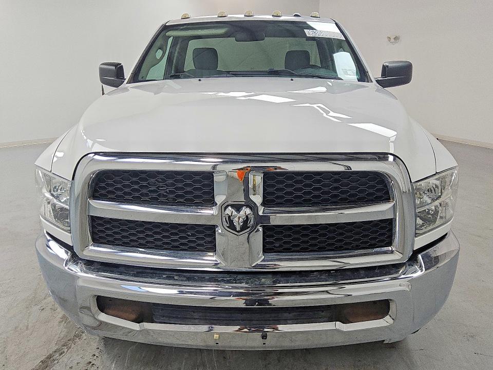 63686806 :رقم المزاد ، 3C6MR5AJ3JG145033 vin ، 2018 Ram 2500 مزاد بيع