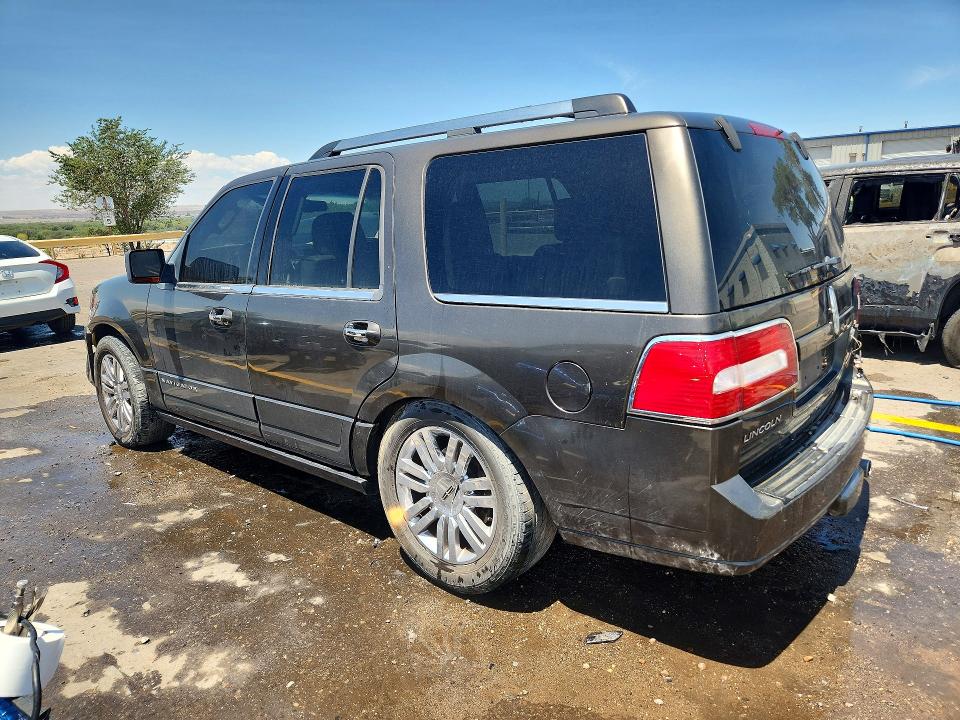 Продажа на аукционе авто 2008 Lincoln Navigator, vin: 5LMFU28568LJ17790, номер лота: 62823996