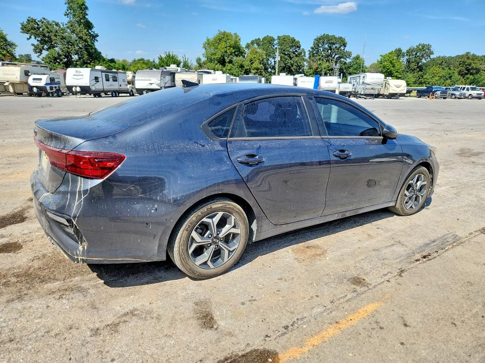 2020 Kia Forte მანქანა იყიდება აუქციონზე, vin: 3KPF24AD6LE223782, აუქციონის ნომერი: 66893016