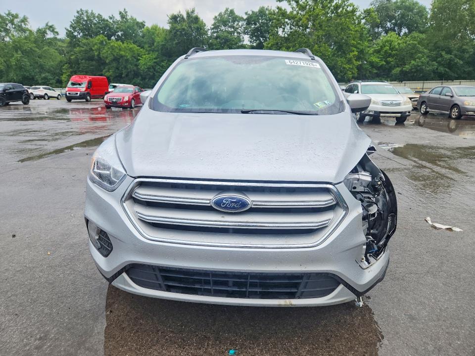 2018 Ford Escape მანქანა იყიდება აუქციონზე, vin: 1FMCU9HD4JUD01681, აუქციონის ნომერი: 64271926