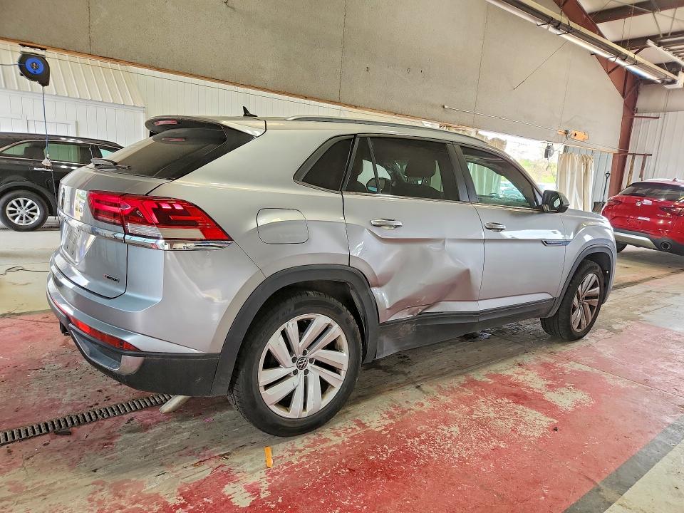 64766006 :رقم المزاد ، 1V21E2CA8LC228271 vin ، 2020 Volkswagen Atlas Cross Sport مزاد بيع