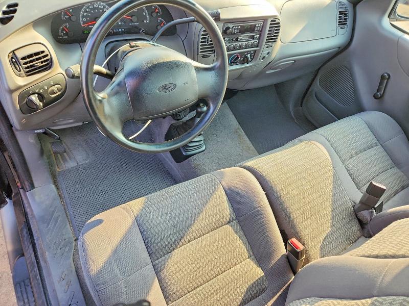 63855076 :رقم المزاد ، 1FTRF182X2NA47575 vin ، 2002 Ford F150 مزاد بيع