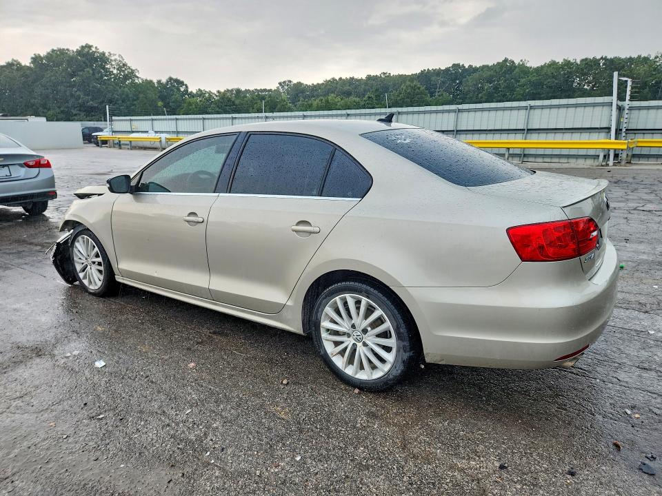 66392016 :رقم المزاد ، 3VWLL7AJ1EM273695 vin ، 2014 Volkswagen Jetta مزاد بيع