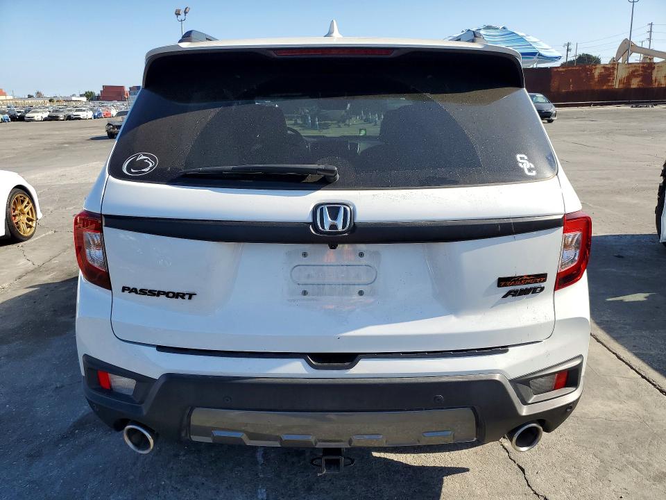 64330196 :رقم المزاد ، 5FNYF8H6XNB024792 vin ، 2022 Honda Passport مزاد بيع