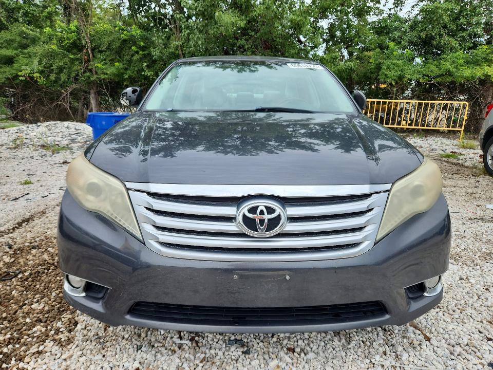65613856 :رقم المزاد ، 4T1BK3DB3BU379227 vin ، 2011 Toyota Avalon مزاد بيع