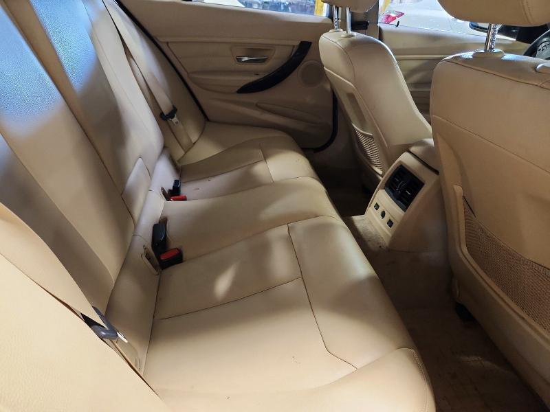 2015 Bmw 328 მანქანა იყიდება აუქციონზე, vin: WBA3B5G59FNS19828, აუქციონის ნომერი: 63027906