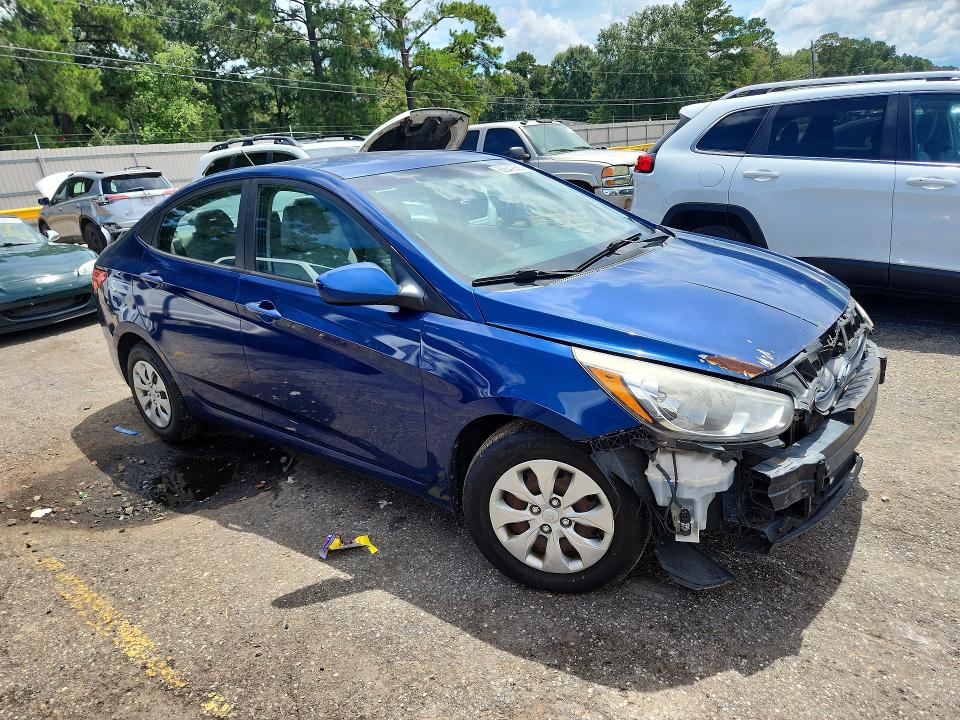 2017 Hyundai Accent მანქანა იყიდება აუქციონზე, vin: KMHCT4AE9HU174073, აუქციონის ნომერი: 66649366