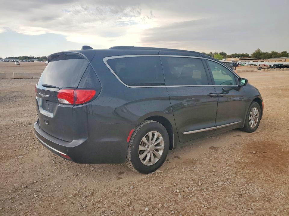 66058436 :رقم المزاد ، 2C4RC1BG4HR543867 vin ، 2017 Chrysler Pacifica مزاد بيع