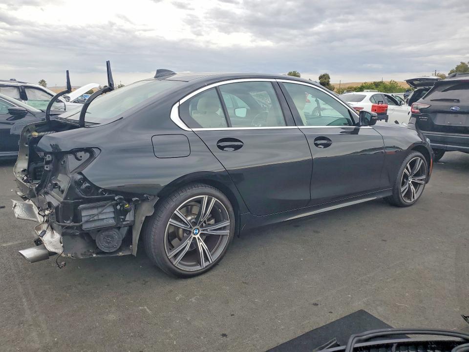 66986156 :رقم المزاد ، 3MW5R1J03M8C09550 vin ، 2021 Bmw 330i مزاد بيع