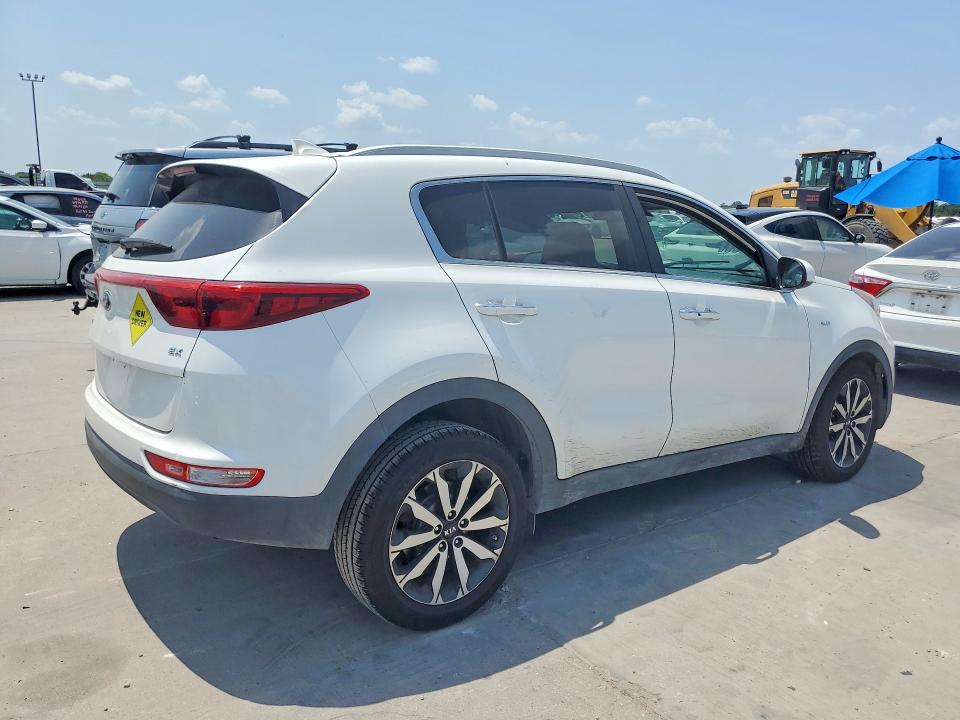 Продаж на аукціоні авто 2017 Kia Sportage, vin: KNDPNCAC1H7179520, номер лоту: 63800016