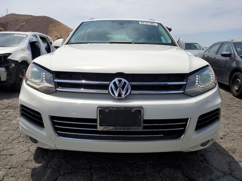 Aukcja sprzedaży 2011 Volkswagen Touareg, vin: WVGFF9BP7BD000964, numer aukcji: 64151366
