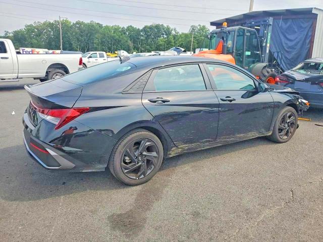 64764466 :رقم المزاد ، KMHLM4DG2TU210916 vin ، 2026 Hyundai Elantra مزاد بيع