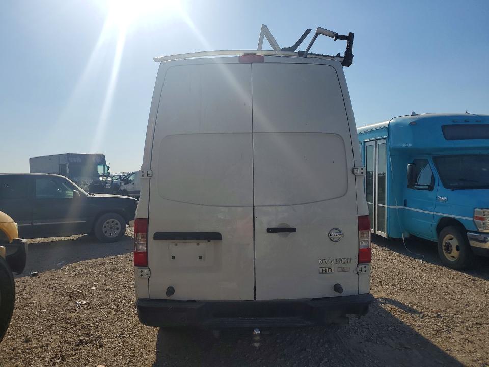 65696716 :رقم المزاد ، 1N6AF0LY0GN816267 vin ، 2016 Nissan Nv مزاد بيع