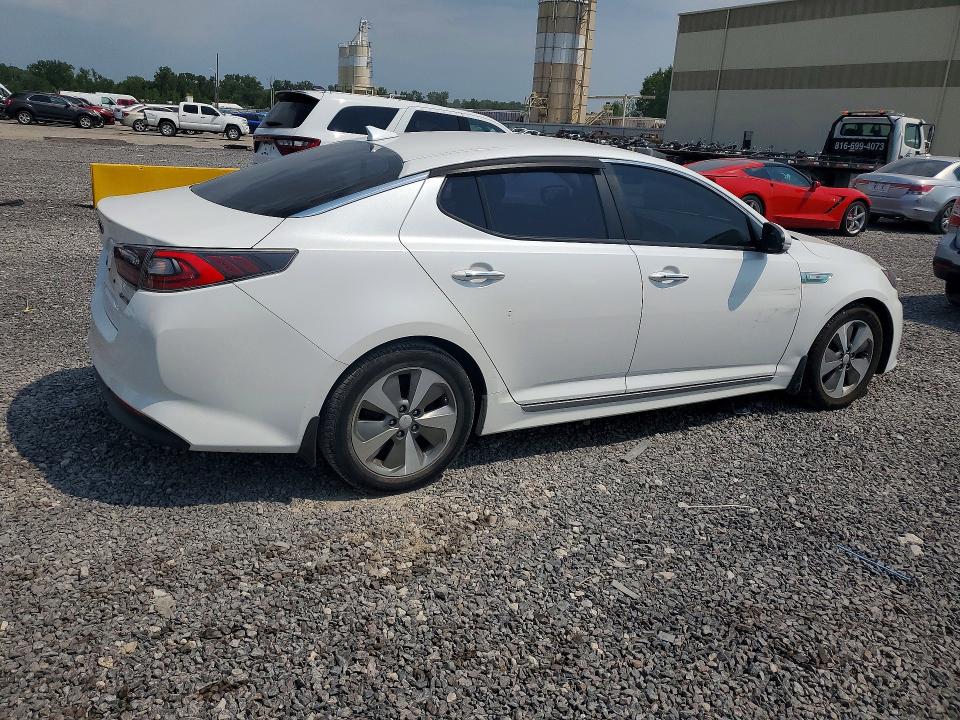 Продаж на аукціоні авто 2014 Kia Optima, vin: KNAGN4AD4E5068818, номер лоту: 64640686