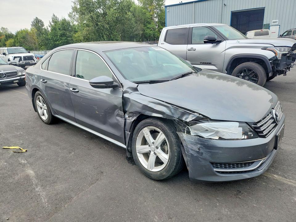 65980266 :رقم المزاد ، 1VWBN7A3XCC010420 vin ، 2012 Volkswagen Passat مزاد بيع