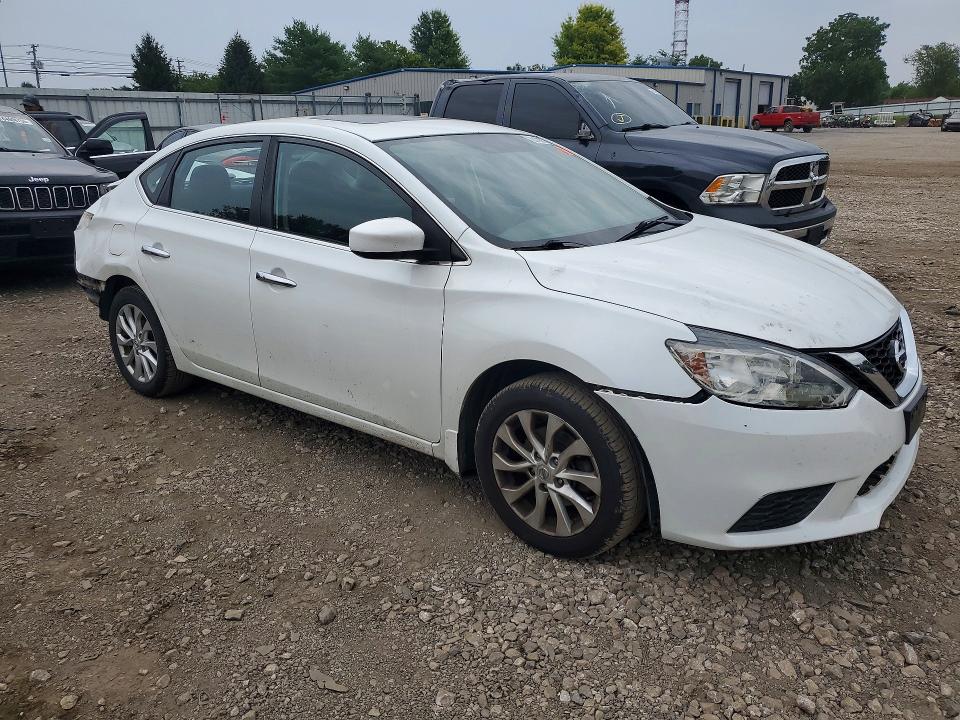 Продажа на аукционе авто 2017 Nissan Sentra, vin: 3N1AB7AP2HY214284, номер лота: 65101326