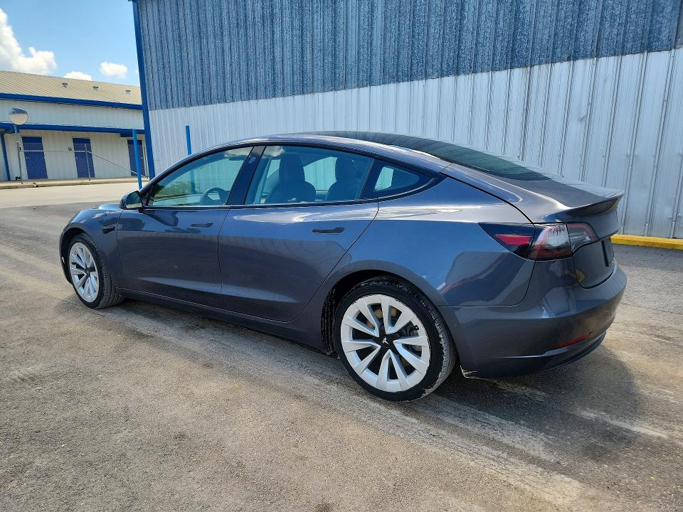 64641516 :رقم المزاد ، 5YJ3E1EA4NF288684 vin ، 2022 Tesla Model 3 مزاد بيع