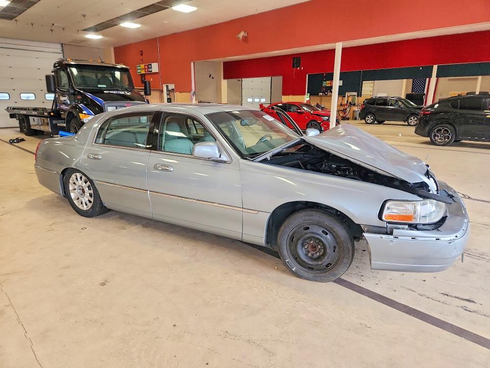 Aukcja sprzedaży 2006 Lincoln Town Car, vin: 1LNHM81VX6Y633403, numer aukcji: 64376556