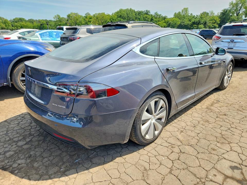 66525276 :رقم المزاد ، 5YJSA1E24MF426738 vin ، 2021 Tesla Model S مزاد بيع