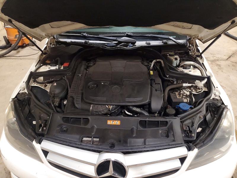 Продажа на аукционе авто 2013 Mercedes-benz C, vin: WDDGJ8JBXDG013576, номер лота: 65898446