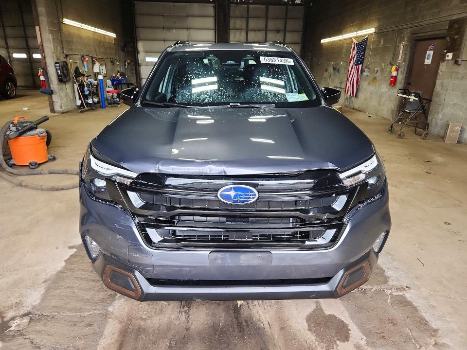 Продажа на аукционе авто 2025 Subaru Forester, vin: JF2SLDHC7SH465208, номер лота: 63684496
