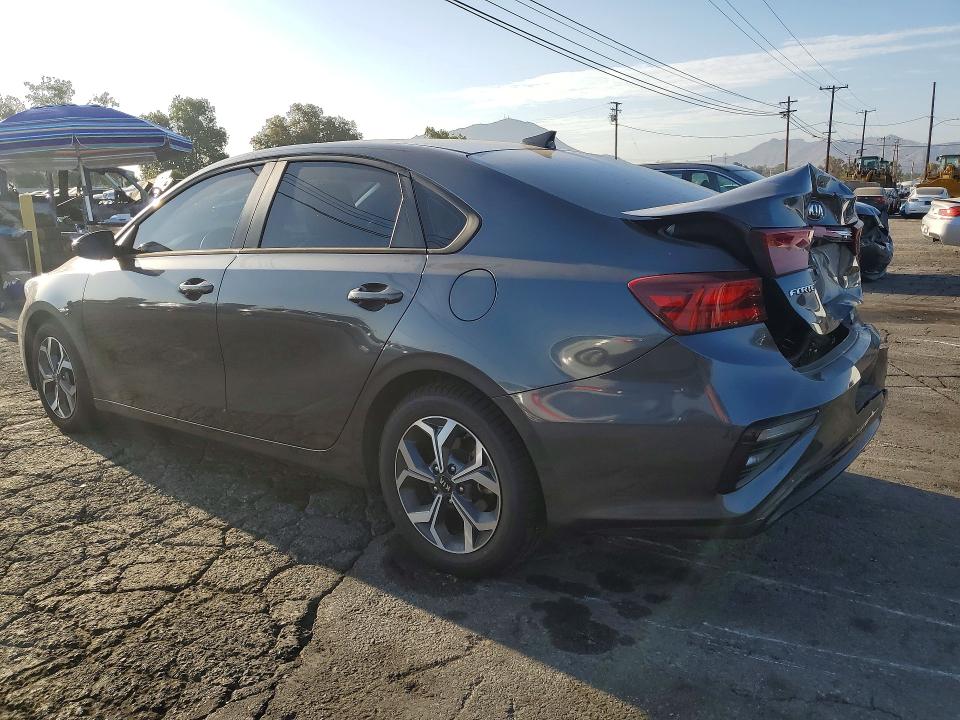 63821166 :رقم المزاد ، 3KPF24AD3ME407773 vin ، 2021 Kia Forte مزاد بيع