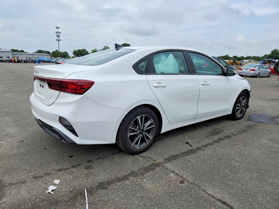 65517856 :رقم المزاد ، 3KPF24AD2PE505696 vin ، 2023 Kia Forte مزاد بيع