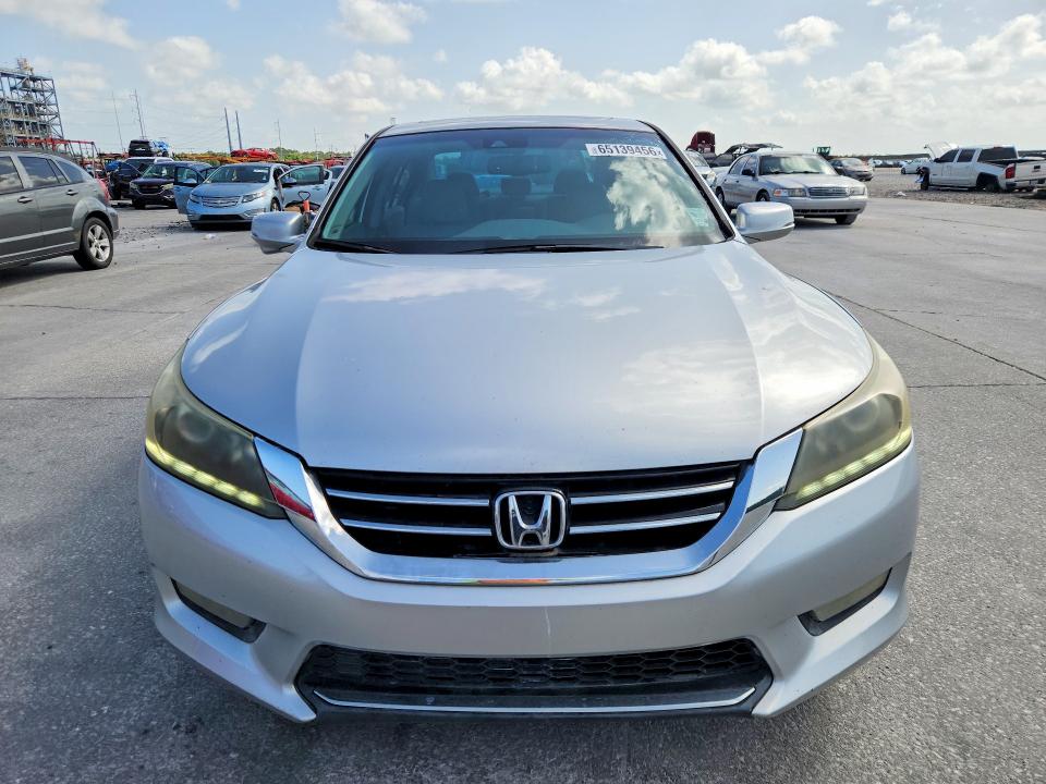 65139456 :رقم المزاد ، 1HGCR3F85FA001005 vin ، 2015 Honda Accord مزاد بيع