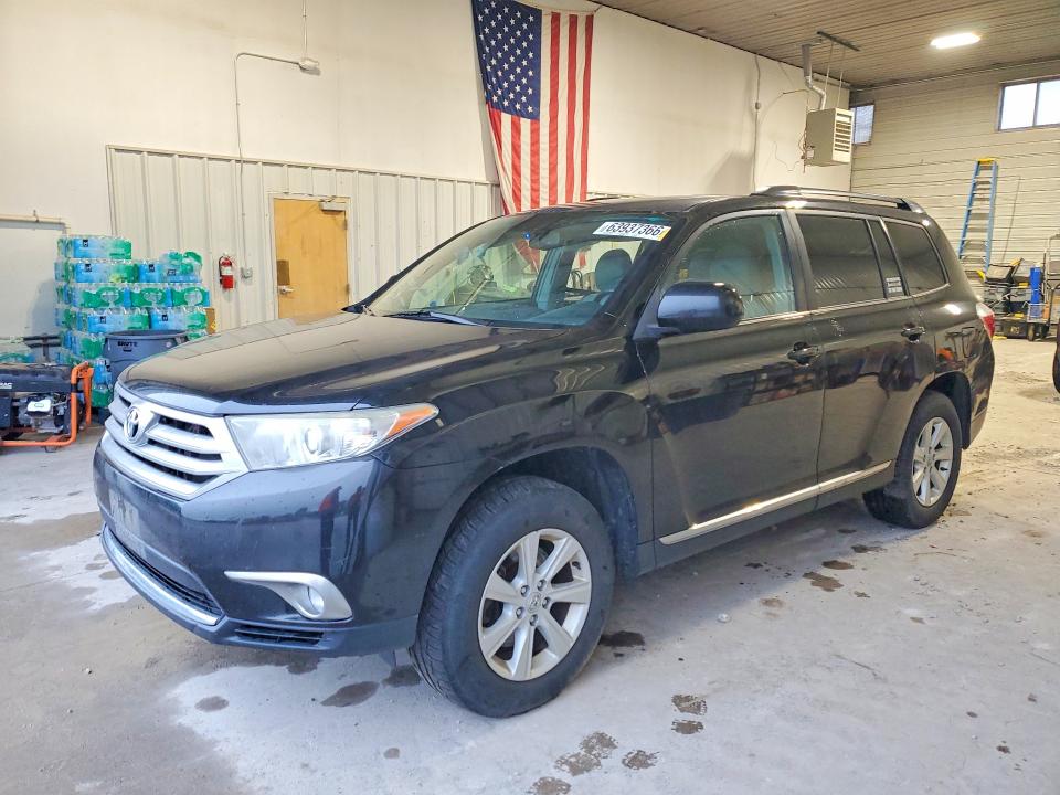 Продажа на аукционе авто 2013 Toyota Highlander, vin: 5TDBK3EH8DS222968, номер лота: 63937366