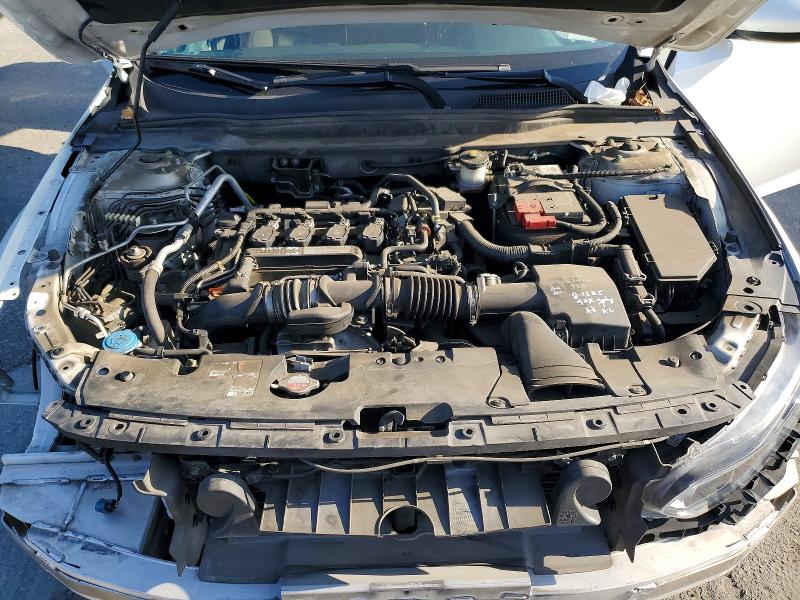 64067116 :رقم المزاد ، 1HGCV1F42JA055321 vin ، 2018 Honda Accord مزاد بيع