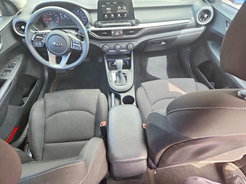 2020 Kia Forte მანქანა იყიდება აუქციონზე, vin: 3KPF24AD1LE213421, აუქციონის ნომერი: 64527746