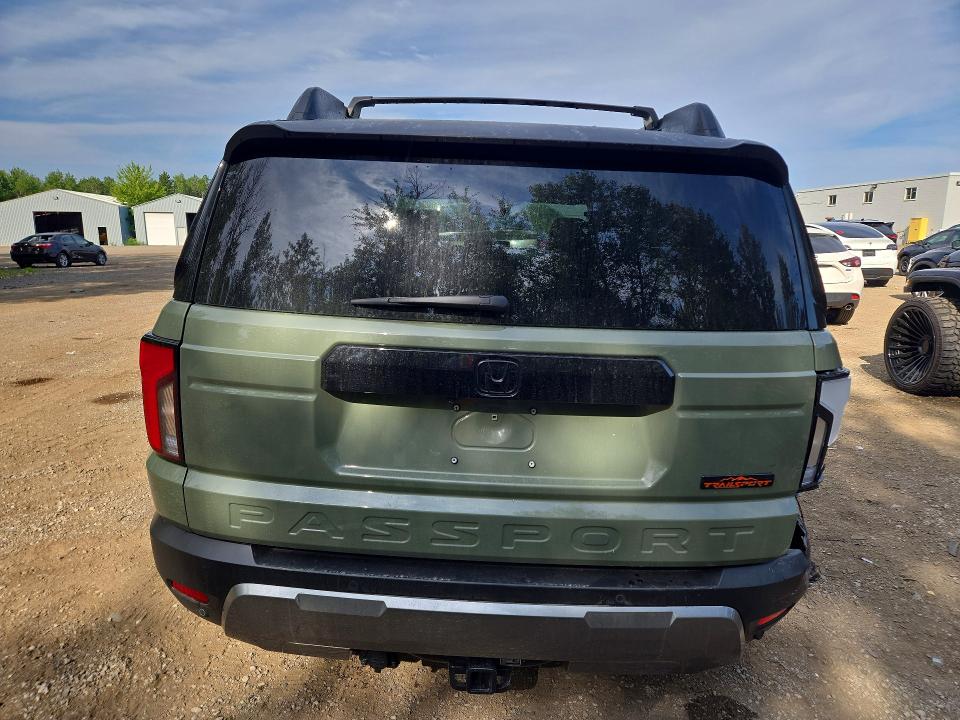 2026 Honda Passport მანქანა იყიდება აუქციონზე, vin: 5FNYF9H83TB504614, აუქციონის ნომერი: 64812696