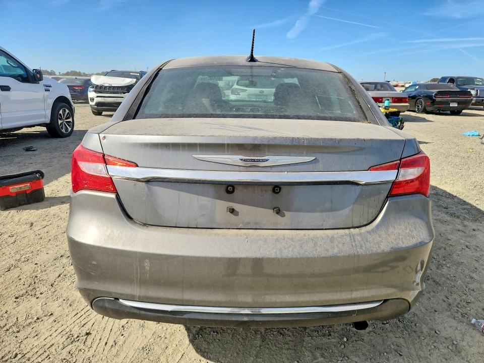 Продажа на аукционе авто 2012 Chrysler 200, vin: 1C3CCBAB1CN145110, номер лота: 65600786
