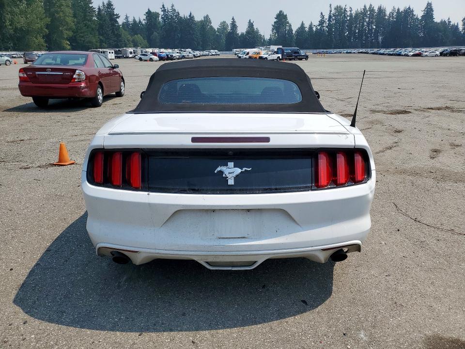 62691716 :رقم المزاد ، 1FATP8EM9F5329526 vin ، 2015 Ford Mustang مزاد بيع