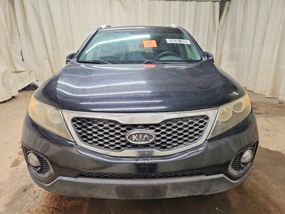 63532106 :رقم المزاد ، 5XYKT3A18BG065636 vin ، 2011 Kia Sorento مزاد بيع