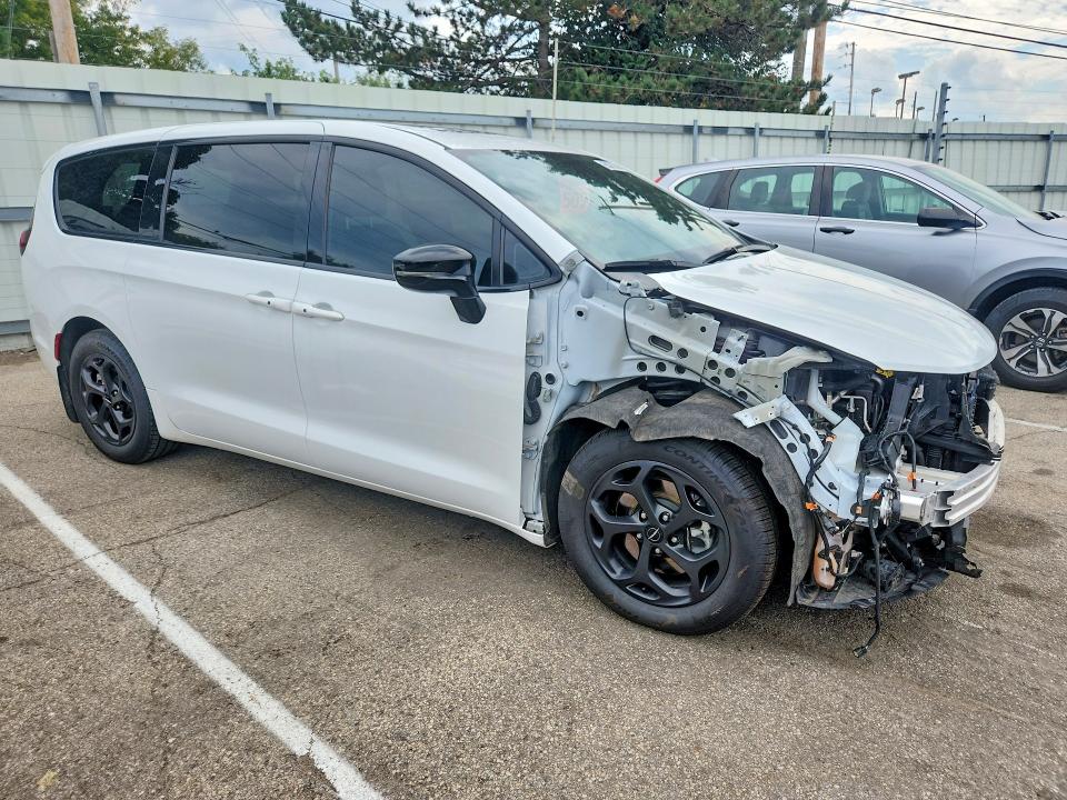 Aukcja sprzedaży 2023 Chrysler Pacifica, vin: 2C4RC1S72PR501017, numer aukcji: 65876356