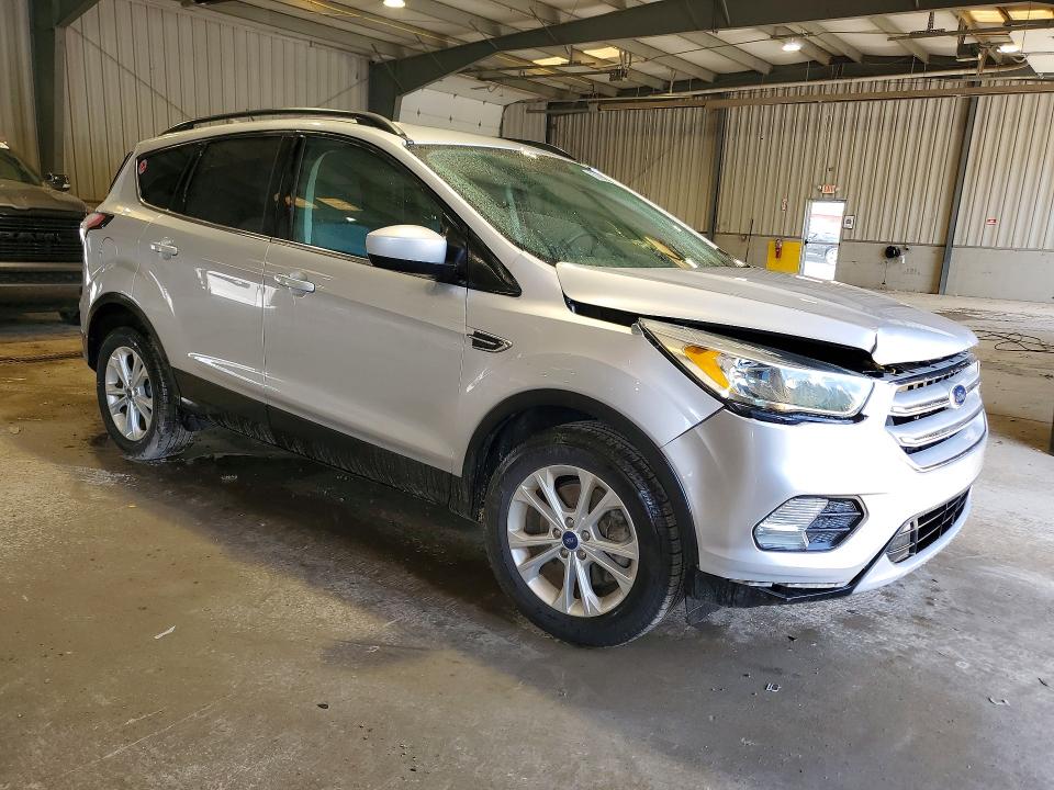 Продажа на аукционе авто 2018 Ford Escape, vin: 1FMCU9GD5JUA49778, номер лота: 63690896