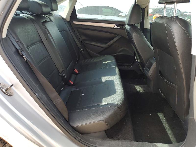 Продажа на аукционе авто 2015 Volkswagen Passat, vin: 1VWAT7A31FC002731, номер лота: 63746796