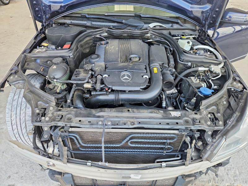 2013 Mercedes-benz C მანქანა იყიდება აუქციონზე, vin: WDDGF4HB0DA824161, აუქციონის ნომერი: 64980066