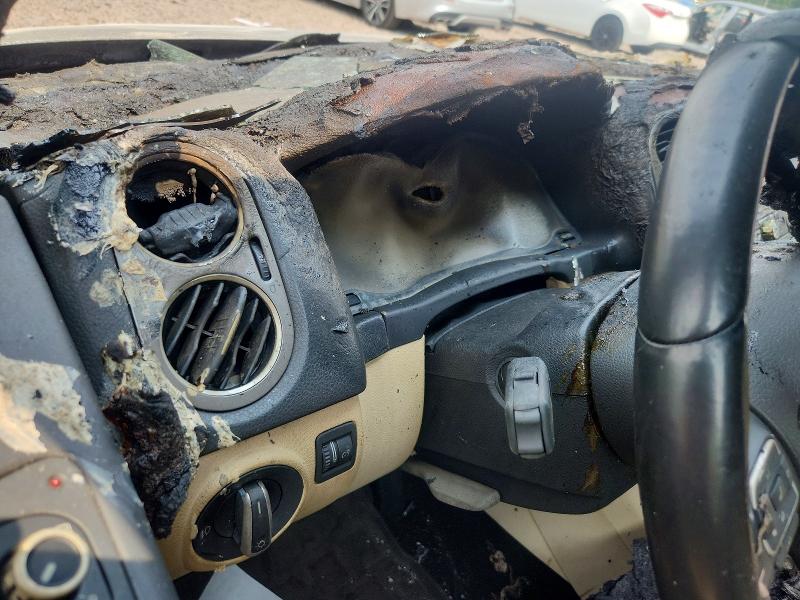 2011 Volkswagen Tiguan მანქანა იყიდება აუქციონზე, vin: WVGAV7AX7BW515440, აუქციონის ნომერი: 64512906