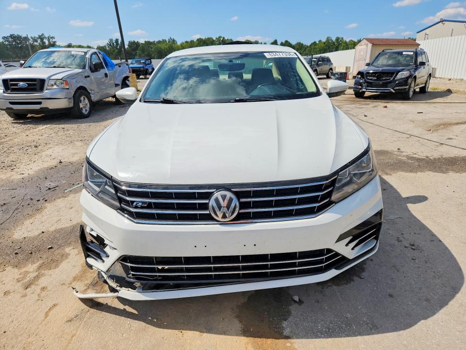 2017 Volkswagen Passat მანქანა იყიდება აუქციონზე, vin: 1VWDT7A31HC001370, აუქციონის ნომერი: 63477336