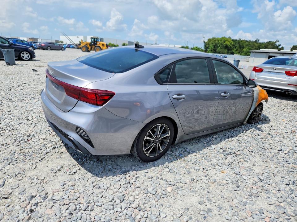 65549826 :رقم المزاد ، 3KPF24AD6PE682610 vin ، 2023 Kia Forte مزاد بيع