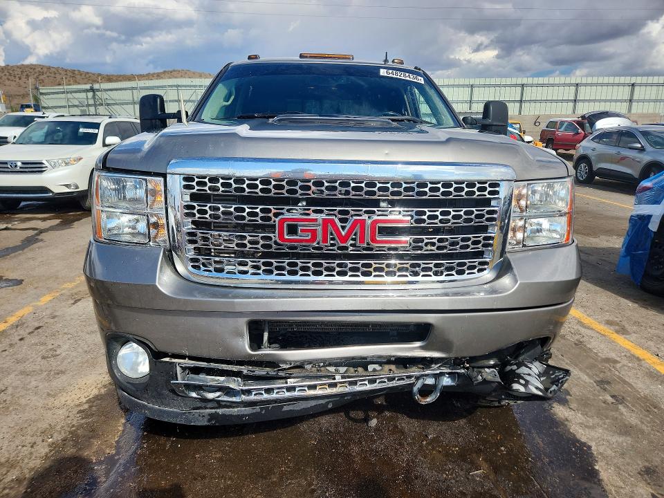 2013 Gmc Sierra მანქანა იყიდება აუქციონზე, vin: 1GT426C88DF220974, აუქციონის ნომერი: 64828436